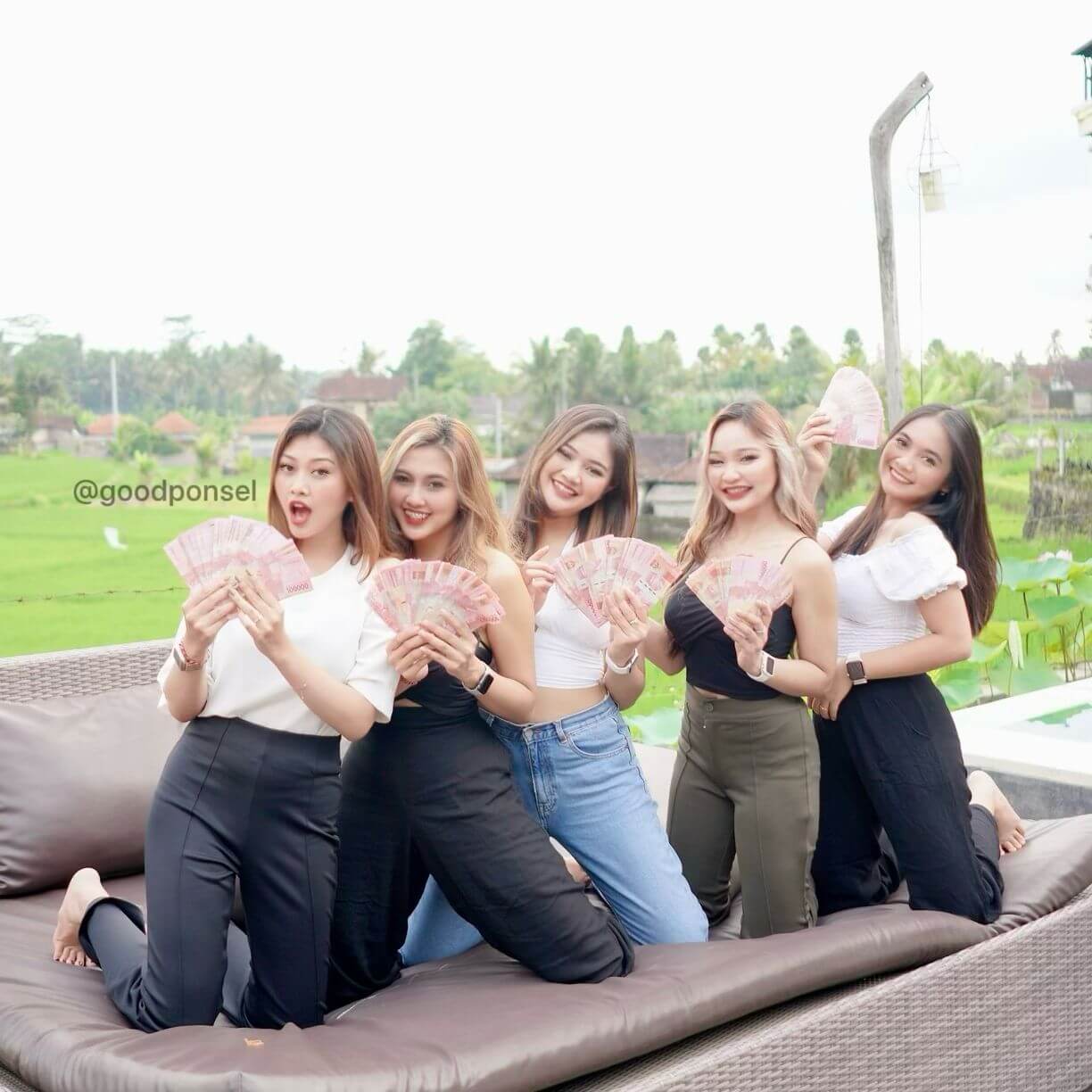 OBTOBER BAGI-BAGI DUIT